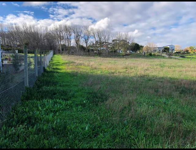 LAND FOR SALE IN BAARDSKEERDERSBOS